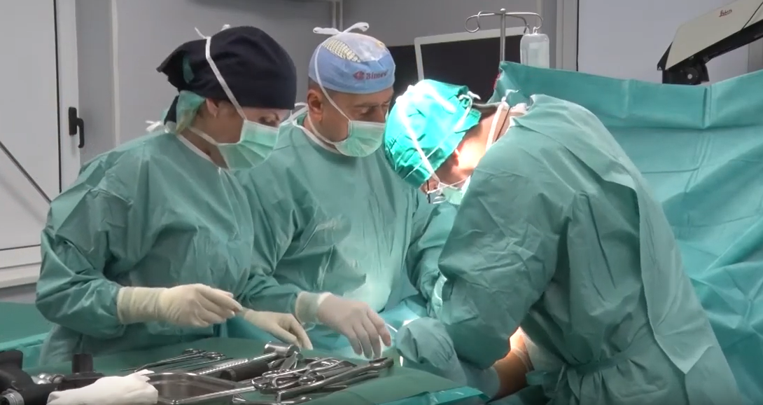 dr Aleksandar Đođević - lower leg tumor dr Aleksandar Đođević - lower leg tumor